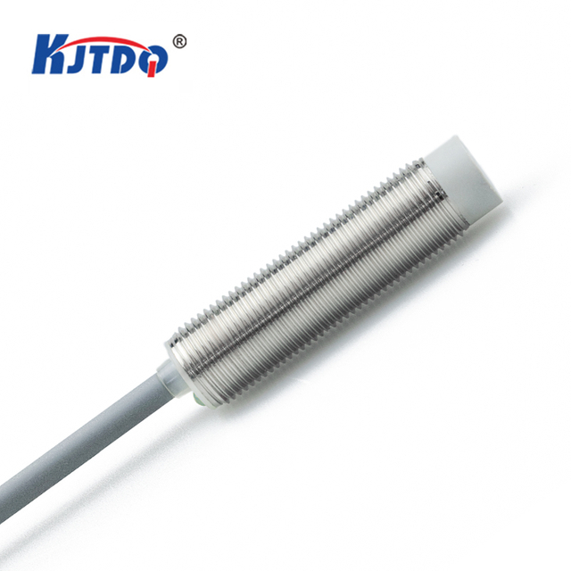 M12 IP67 Cylindrical Type Electrical Omron Inductive Proximity Sensor 