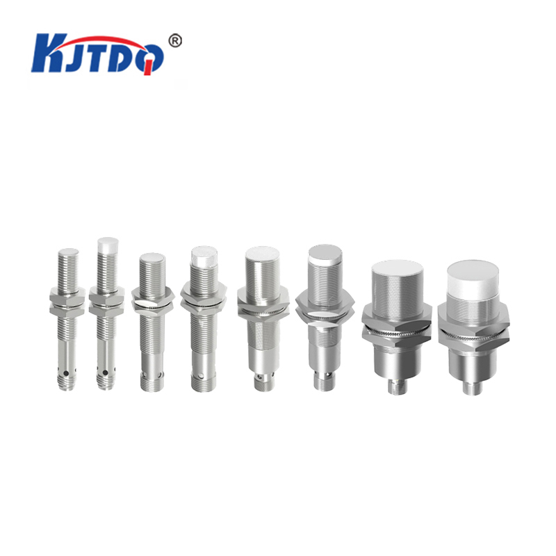 M12 3 Wire PNP NPN 150℃ Sn 4mm 8mm 10mm Cylindrical Plug High Temperature Inductive Proximity Sensor 